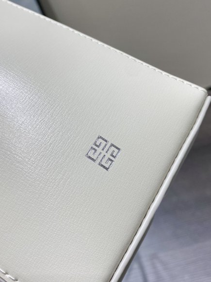 Givenchy Cut Out Сумка мешок GI_3107GI1