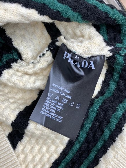 Prada - Мужская кофта свитер TJ_2712PR4 Prada - Мужская кофта свитер TJ_2712PR4