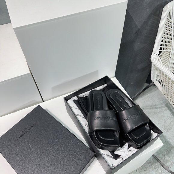 Alexander Wang - Женские шлепанцы сандалии AY_1203AW2 Alexander Wang - Женские шлепанцы сандалии AY_1203AW2