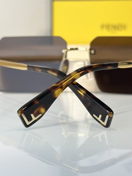 Fendi Sky - Солнцезащитные очки BO_0805FE7