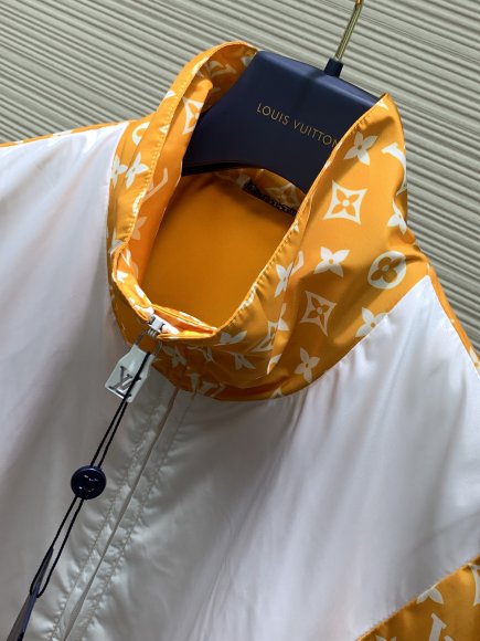 Louis Vuitton Show - Мужская куртка ветровка анорак TI_2907LV3 Louis Vuitton Show - Мужская куртка ветровка анорак TI_2907LV3