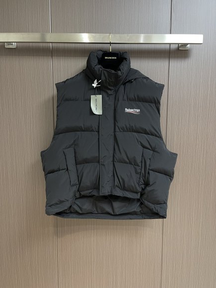 Balenciaga - Мужской жилет пуховик DZ_2509BA3