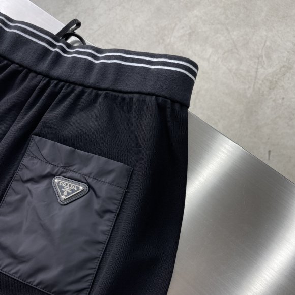 Prada ​Re-Nylon - Мужские шорты TJ_0804PR7