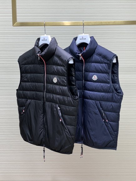 Moncler - Мужской жилет пуховик TI_2211MO10