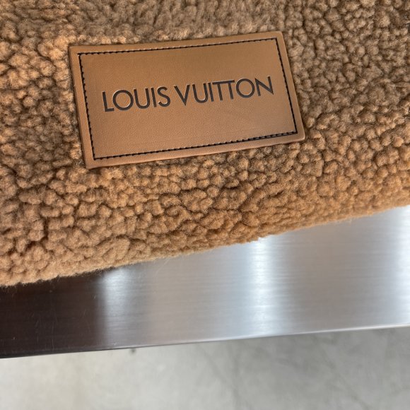 Louis Vuitton - Мужская кофта куртка TJ_0612LV8 Louis Vuitton - Мужская кофта куртка TJ_0612LV8