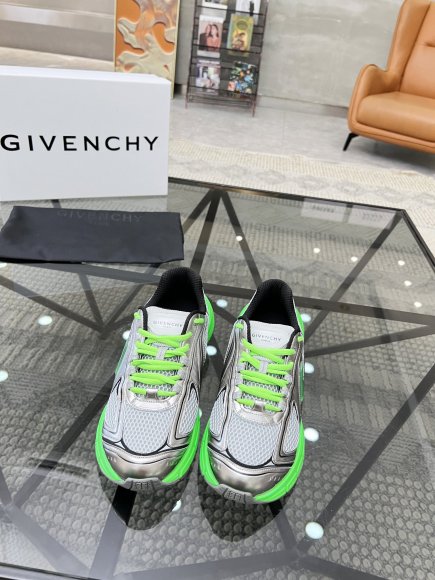 Givenchy - Мужские кроссовки RU_2205GI1