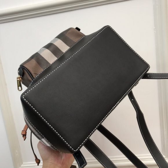 Burberry Сумка рюкзак BU1_2009BU1 Burberry Сумка рюкзак BU1_2009BU1