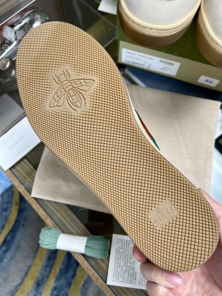   Gucci Screener Женские кеды R_0102GU3