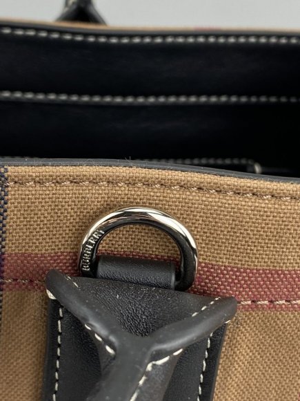 Burberry Женская сумка - мессенджер BU_1702BU8