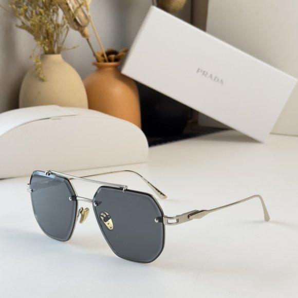 Prada - Солнцезащитные очки K2_2207PR9 Prada - Солнцезащитные очки K2_2207PR9