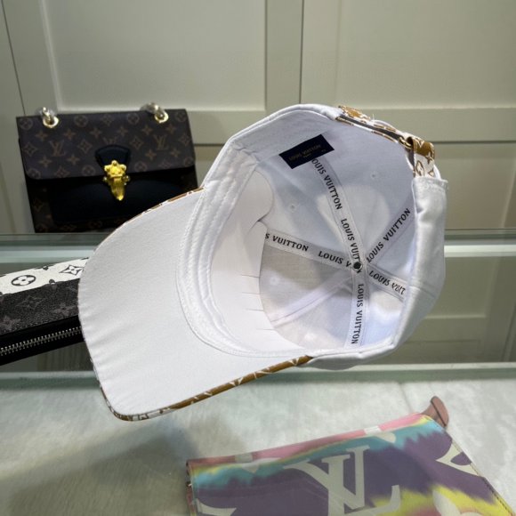 Louis Vuitton - Бейсболка кепка AO_1904LV13