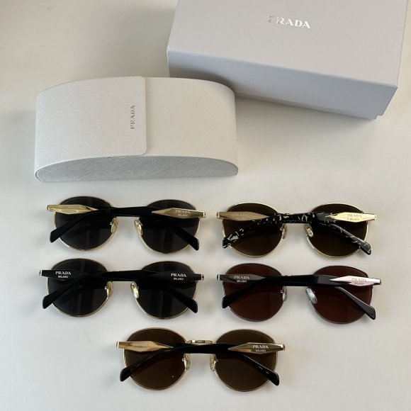 Prada - Солнцезащитные очки K2_2207PR10 Prada - Солнцезащитные очки K2_2207PR10