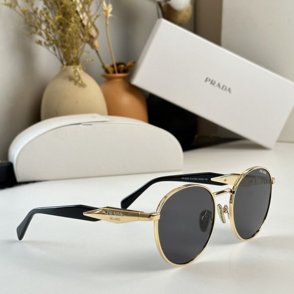 Prada - Солнцезащитные очки K2_2207PR10 Prada - Солнцезащитные очки K2_2207PR10