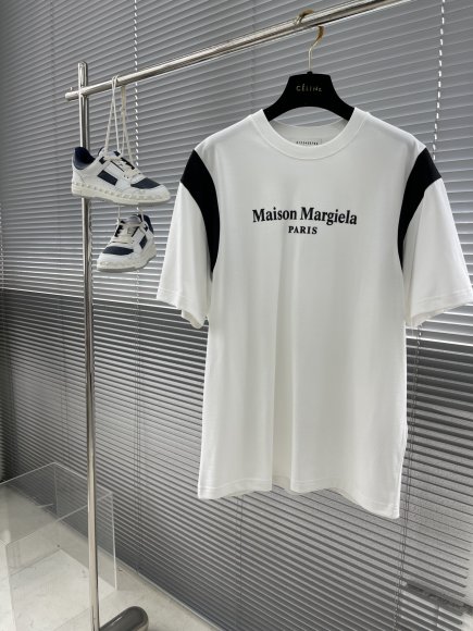 Maison Margiela MM6 - Мужская футболка майка TJ_0804MM11 Maison Margiela MM6 - Мужская футболка майка TJ_0804MM11