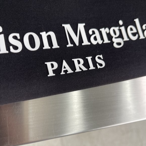 Maison Margiela MM6 - Мужская футболка майка TJ_0804MM11 Maison Margiela MM6 - Мужская футболка майка TJ_0804MM11