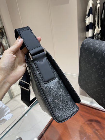 Louis Vuitton Мужская сумка- мессенджер LL_0902LV1