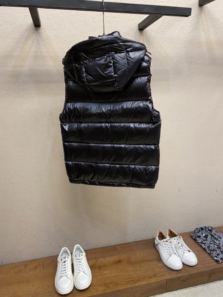 Moncler Bormes - Мужской жилет пуховик DZ_0911MO3