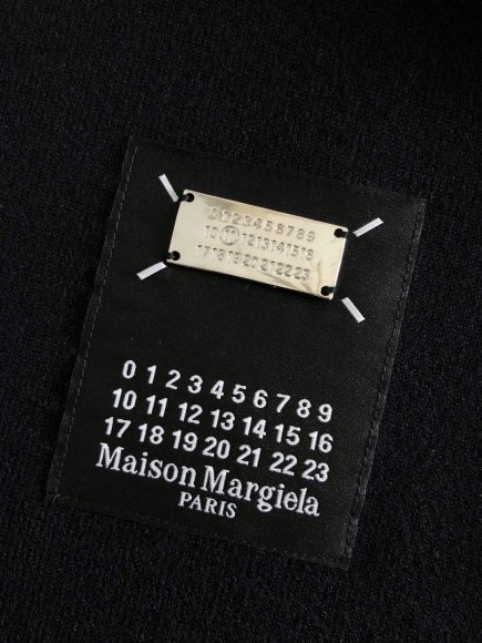 Maison Margiela MM6 - Мужская кофта свитер DF_1201MM2 Maison Margiela MM6 - Мужская кофта свитер DF_1201MM2