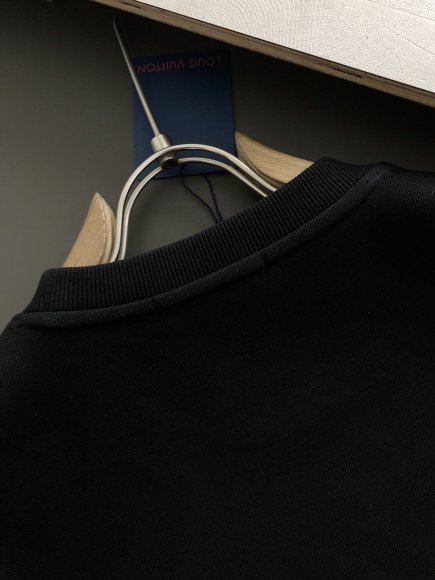 Louis Vuitton - Мужская кофта свитер DF_1401LV10