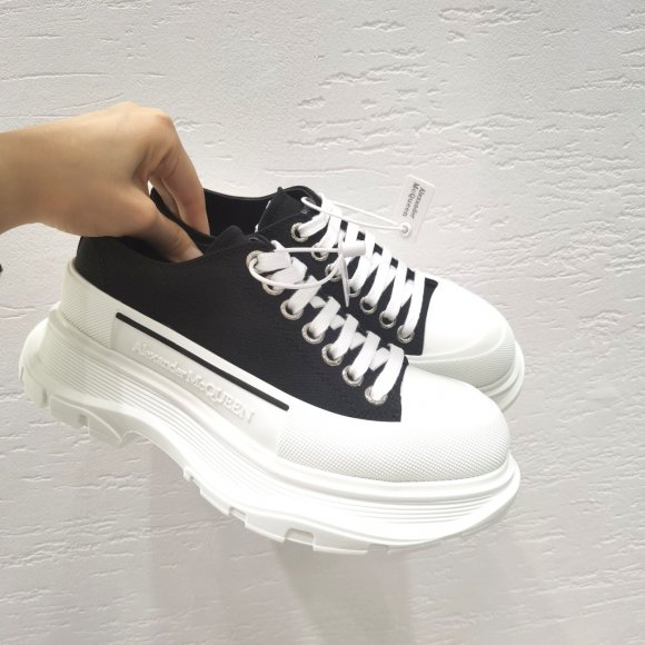 Alexander McQueen Женские кеды MO_2012AM1 Alexander McQueen Женские кеды MO_2012AM1