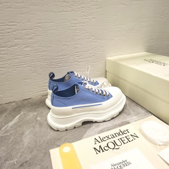 Alexander McQueen Женские кеды MO_2012AM1 Alexander McQueen Женские кеды MO_2012AM1