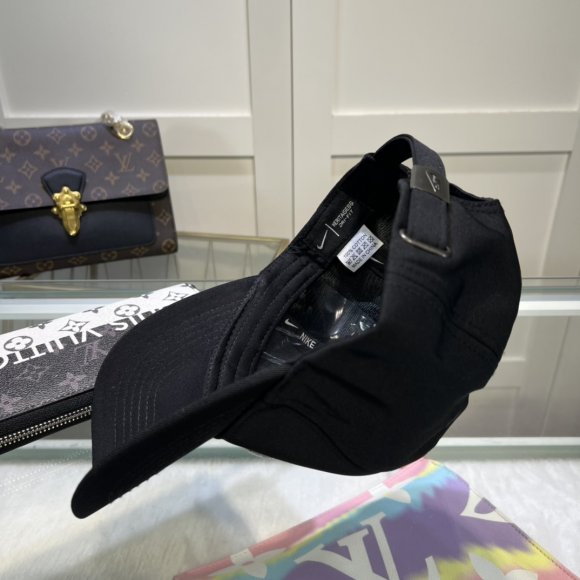 Nike - Бейсболка кепка AO_1904NI15 Nike - Бейсболка кепка AO_1904NI15