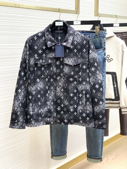 Louis Vuitton - Мужская джинсовая куртка TI_0709LV10 Louis Vuitton - Мужская джинсовая куртка TI_0709LV10