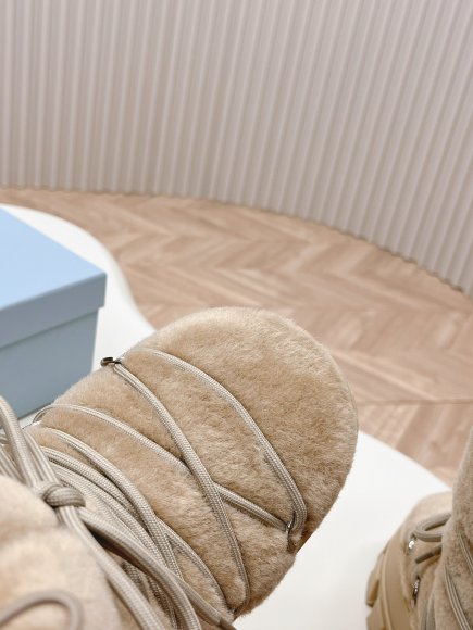 Prada Apres-Ski - Женские зимние ботинки сапоги MO_2410PR3