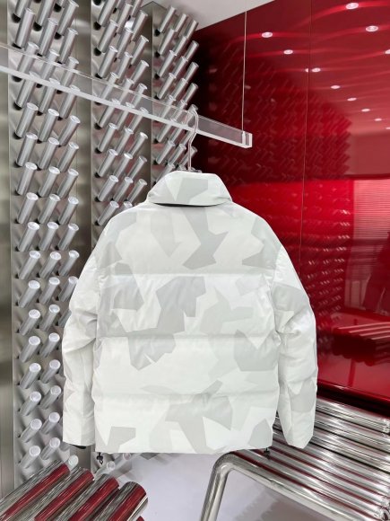 Prada - Мужская куртка пуховик SAD_3011PR1 Prada - Мужская куртка пуховик SAD_3011PR1