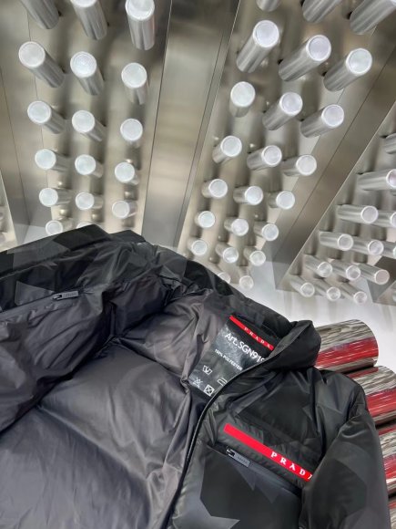 Prada - Мужская куртка пуховик SAD_3011PR1 Prada - Мужская куртка пуховик SAD_3011PR1