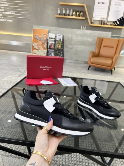 Salvatore Ferragamo - Мужские кроссовки RU_2805SF1