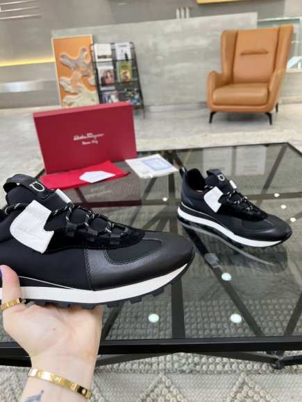 Salvatore Ferragamo - Мужские кроссовки RU_2805SF1