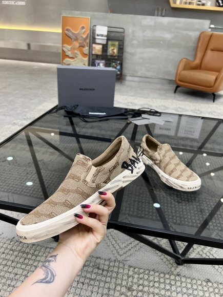 Balenciaga  - Мужские кроссовки слипоны RU_2706BA1