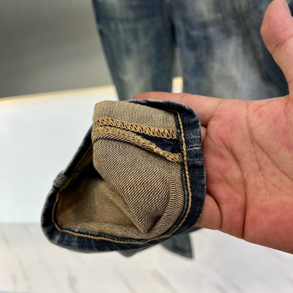 Thom Browne - Мужские штаны джинсы DZ_1412TB11 Thom Browne - Мужские штаны джинсы DZ_1412TB11