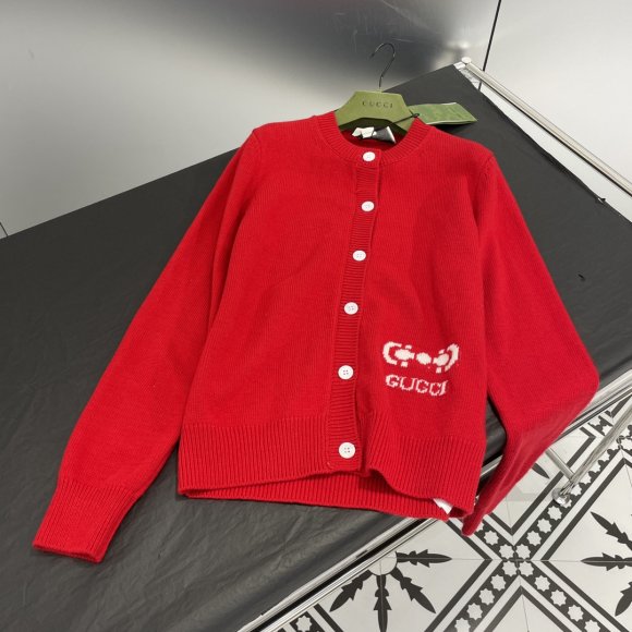 Gucci - Женская шерстяная кофта кардиган FY_2812GU1