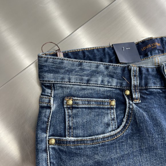 Louis Vuitton - Мужские штаны джинсы TJ_1609LV2 Louis Vuitton - Мужские штаны джинсы TJ_1609LV2