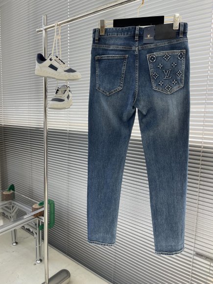 Louis Vuitton - Мужские штаны джинсы TJ_1609LV2 Louis Vuitton - Мужские штаны джинсы TJ_1609LV2