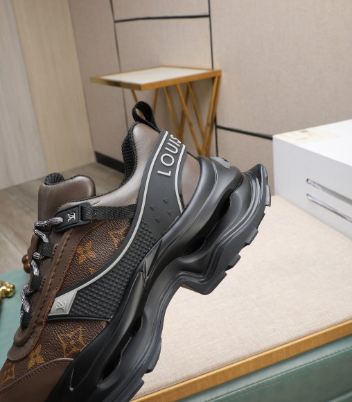 Louis Vuitton - Мужские кроссовки GTJ_0912LV5