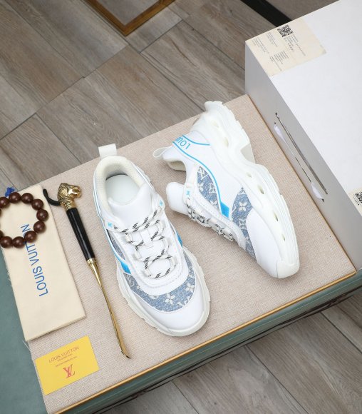 Louis Vuitton - Мужские кроссовки GTJ_0912LV5