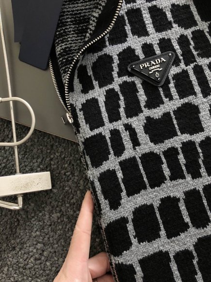 Prada - Мужская кофта свитер DZ_1412PR12 Prada - Мужская кофта свитер DZ_1412PR12