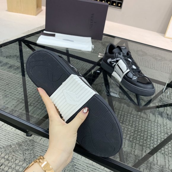 Valentino - Мужские кроссовки кеды RU_2408VA1 Valentino - Мужские кроссовки кеды RU_2408VA1