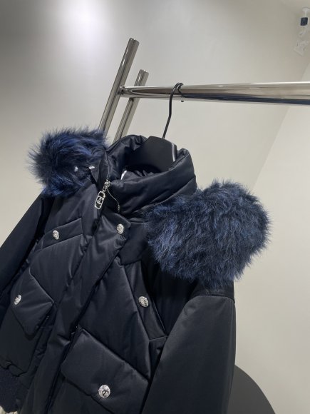 Chanel - Женская куртка пуховик FY_2812CH3