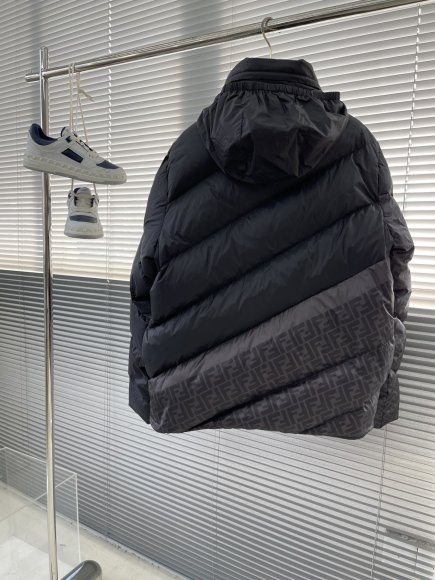 Fendi - Мужская куртка пуховик DZ_1201FE3