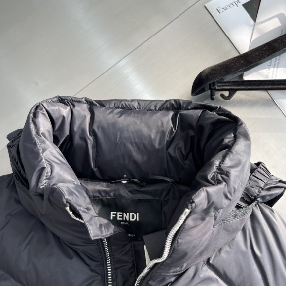 Fendi - Мужская куртка пуховик DZ_1201FE3