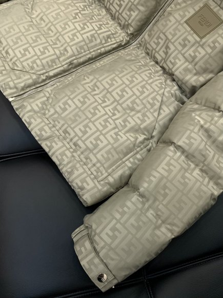 Fendi - Мужская куртка пуховик TI_2910FE1 Fendi - Мужская куртка пуховик TI_2910FE1