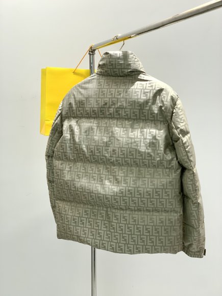 Fendi - Мужская куртка пуховик TI_2910FE1 Fendi - Мужская куртка пуховик TI_2910FE1