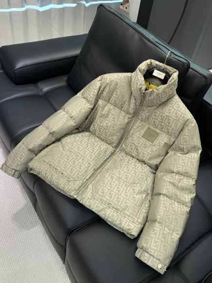 Fendi - Мужская куртка пуховик TI_2910FE1 Fendi - Мужская куртка пуховик TI_2910FE1