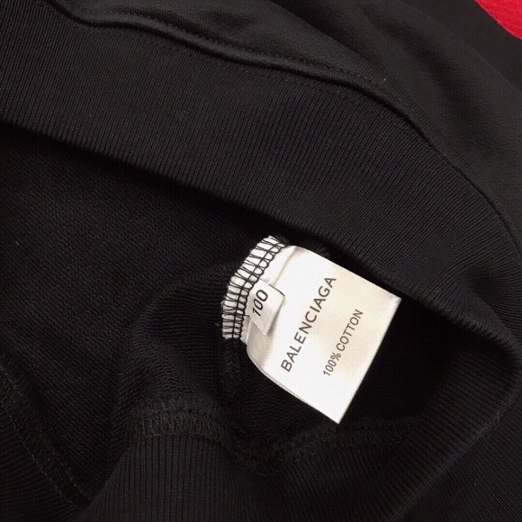 Balenciaga - Детский спортивный костюм DW_0112BA2 Balenciaga - Детский спортивный костюм DW_0112BA2