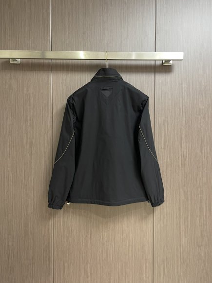 Prada - Мужская куртка ветровка DZ_0908PR7