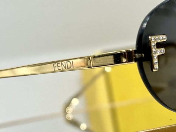 Fendi Солнцезащитные очки BO_1505FE4 Fendi Солнцезащитные очки BO_1505FE4
